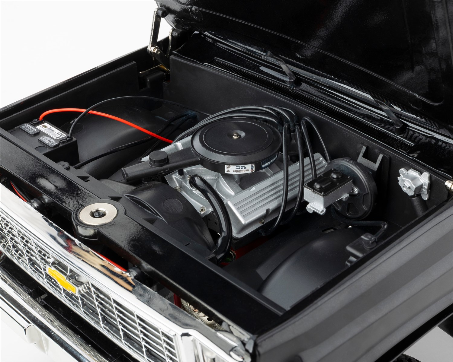 RC4WD Trail Finder 2 RTR w/Chevrolet K10 Red